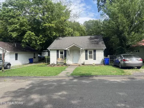 1840 NE Baugh St, Cleveland, TN 37311