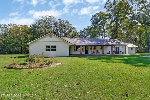 461 John Myers Rd, Crossville, TN 38572