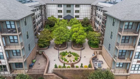 445 W Blount Ave #428, Knoxville, TN 37920