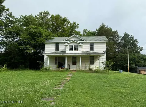3101 Sugar Grove Valley Rd, Harriman, TN 37748