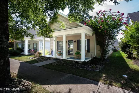 117 Fortenberry St, Oak Ridge, TN 37830