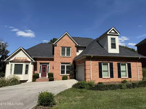 348 Farragut Crossing Dr, Knoxville, TN 37934