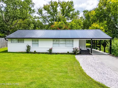 316 Sky Dr, Knoxville, TN 37912