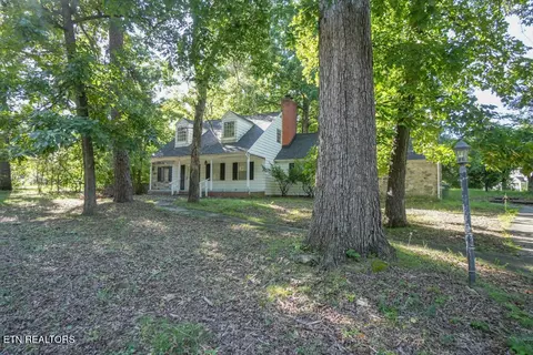 1401 Wilkinson Pike, Maryville, TN 37803