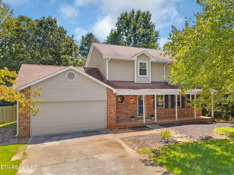 1432 Newcross Rd, Knoxville, TN 37922