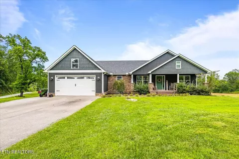111 Mckinney Rd, La Follette, TN 37766