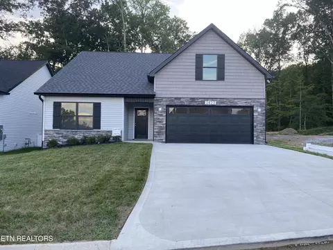2423 Lena George Ln, Knoxville, TN 37931