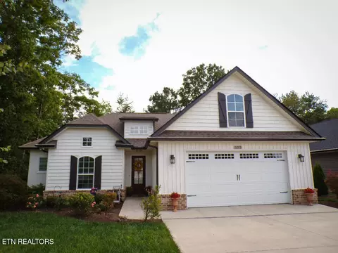 153 Tsuhdatsi Way, Loudon, TN 37774