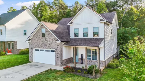 3224 Denver Ln, Knoxville, TN 37931