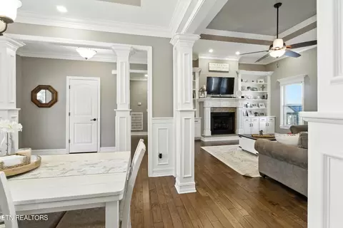 Entry Way - 157 Danielle Ct, Harrogate, TN 37752 photo 2 of 3