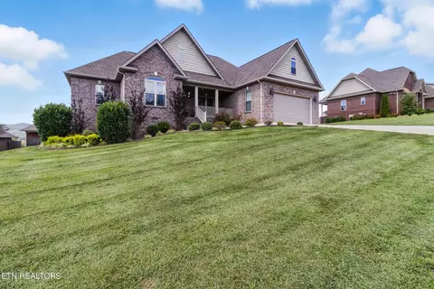 157 Danielle Ct, Harrogate, TN 37752