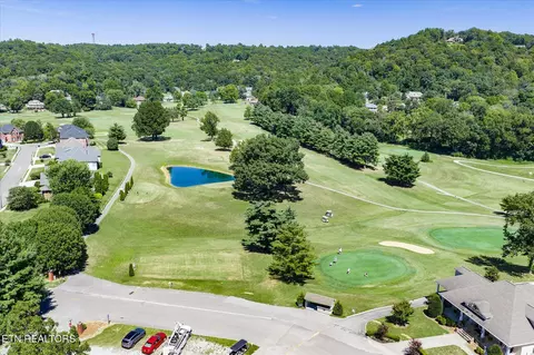 1303 N Plantation Dr, Cookeville, TN 38506