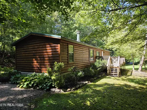 134 Noel Dr, Gatlinburg, TN 37738
