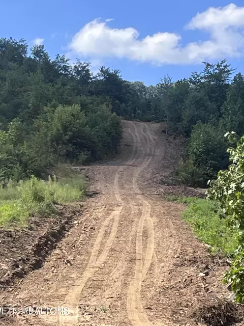 990 Tower Road, Tazewell, TN 37879