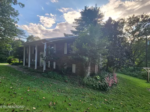 181 Long Hollow Rd, Clinton, TN 37716