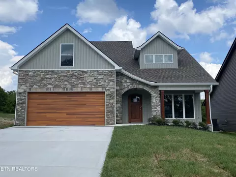 2310 Lena George Ln, Knoxville, TN 37931