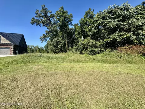 Bridgewater Blvd, Morristown, TN 37814