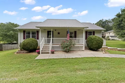 111 Hendren Ln, Clinton, TN 37716