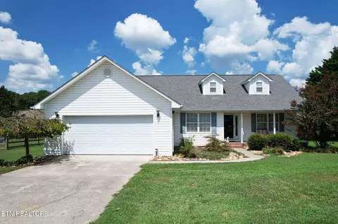 106 Wind Chase Dr, Madisonville, TN 37354