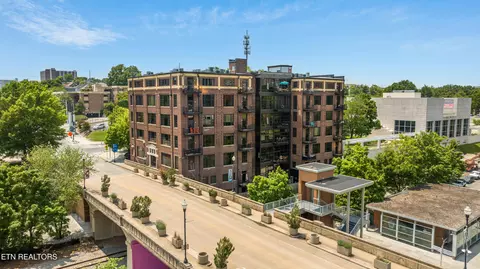 1060 Worlds Fair Park Dr #509, Knoxville, TN 37916