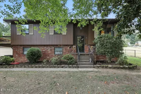 745 Green Meadows Dr, Knoxville, TN 37920