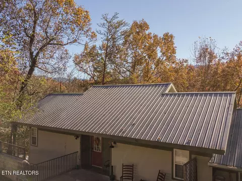 537 Johnson Ln #2, Gatlinburg, TN 37738