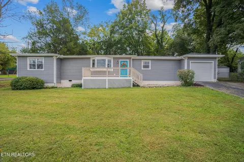 1412 Bluebird Dr, Knoxville, TN 37918