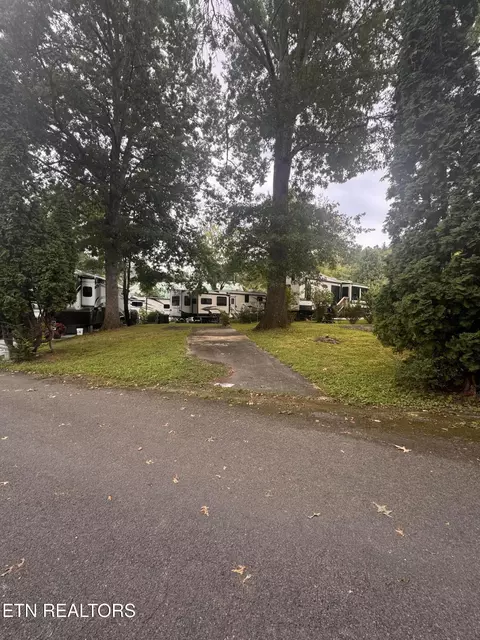 Highway 73, Townsend, TN 37882