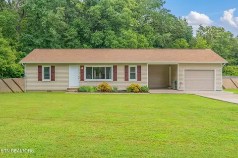8300 Burchfield Dr, Oak Ridge, TN 37830