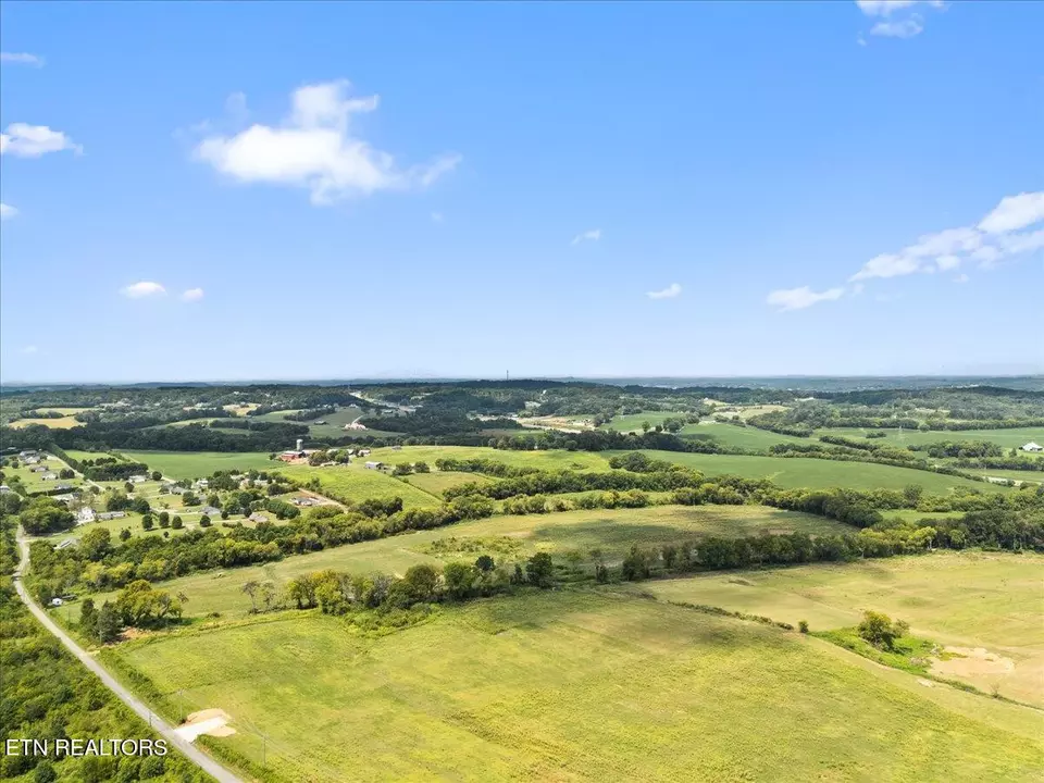  2423 Perkle Rd, Lenoir City, TN 37772 photo 19