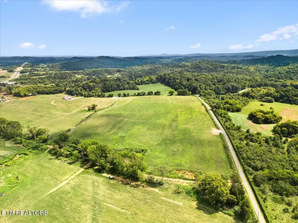  2423 Perkle Rd, Lenoir City, TN 37772 photo 12