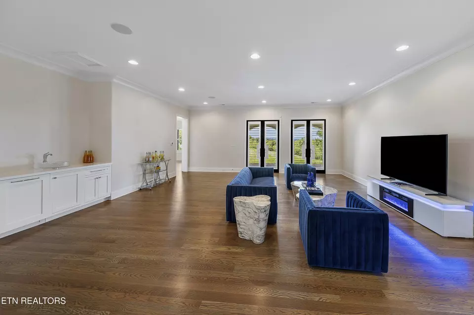 Living - 12747 Highwick Cir, Knoxville, TN 37934 photo 5 of 5