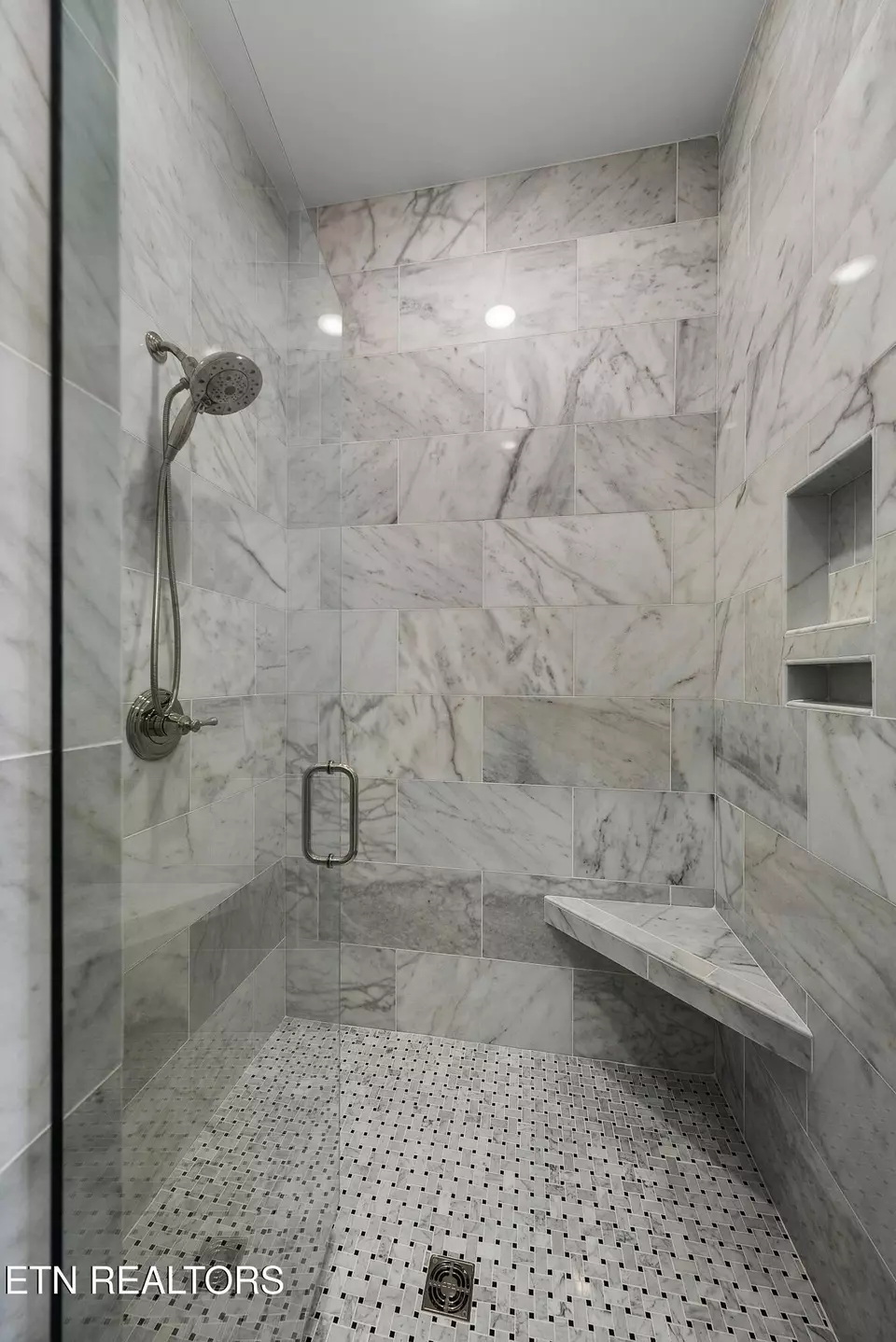 Bath - 12747 Highwick Cir, Knoxville, TN 37934 photo 7 of 8