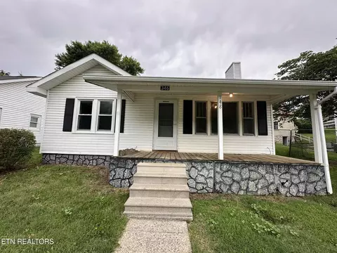 346 Park St, Gate City, VA 24251