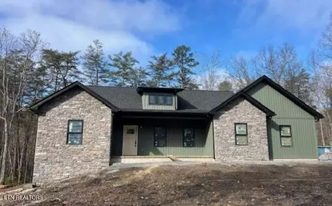 2005 Street Place Loop, Monterey, TN 38574