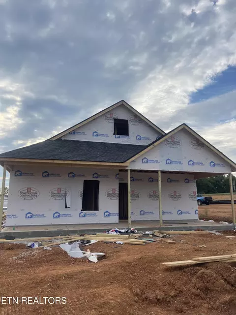 925 Stratford Ave, Sweetwater, TN 37874