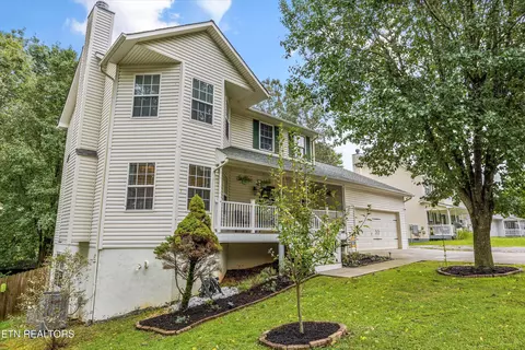 7452 Twin Brooks Blvd, Knoxville, TN 37918
