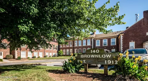 140 E Glenwood Ave #206, Knoxville, TN 37917