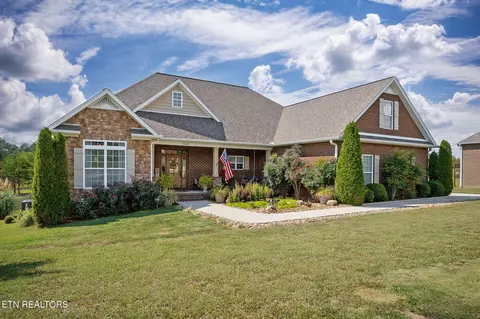 2133 Foster Cir, Cookeville, TN 38501