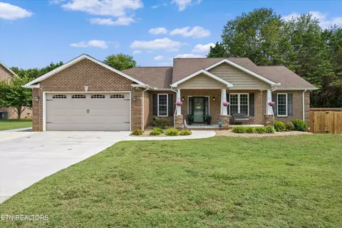 118 Heritage Crossing Dr, Maryville, TN 37804