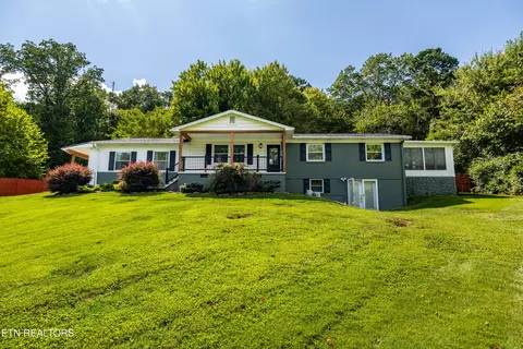3515 Peachwood Rd, Knoxville, TN 37921