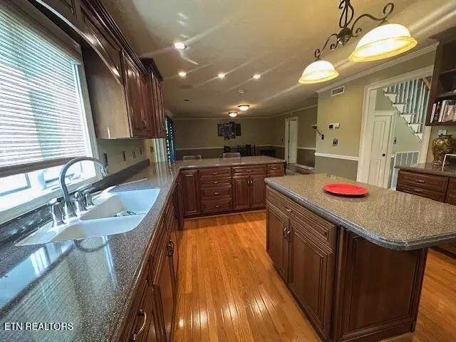 Kitchen - 135 NE Modoc Ave, Wise, VA 24293 photo 8 of 10