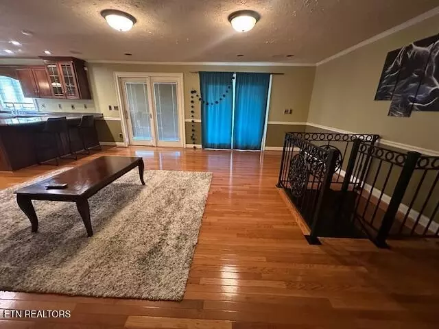 Living - 135 NE Modoc Ave, Wise, VA 24293 photo 1 of 4