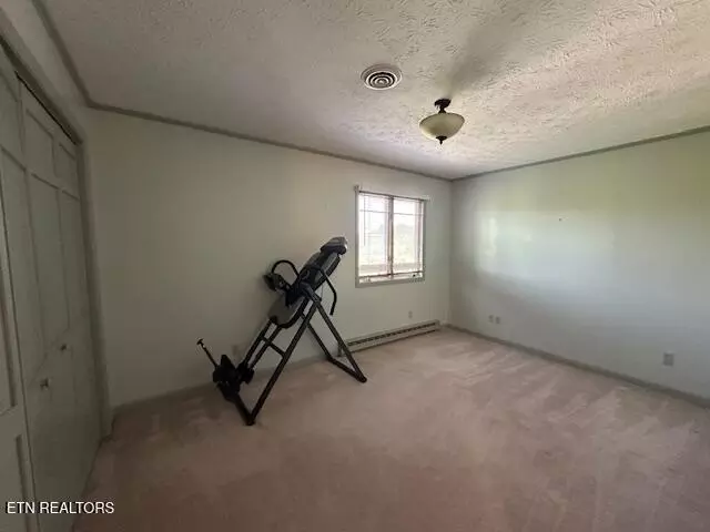 Bedroom - 135 NE Modoc Ave, Wise, VA 24293 photo 2 of 5