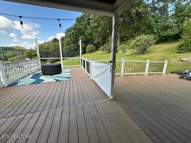 Exterior - 135 NE Modoc Ave, Wise, VA 24293 photo 3 of 7