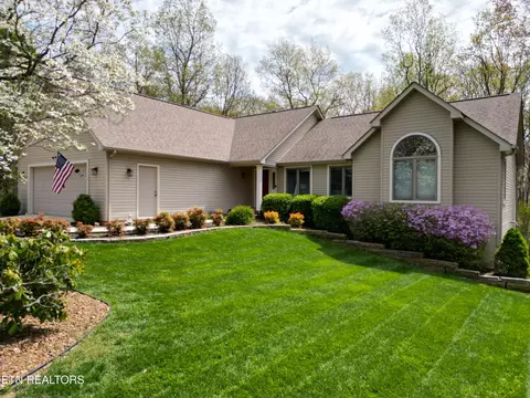 246 Amherst Ln, Crossville, TN 38558