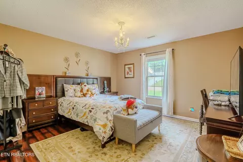 Bedroom - 5820 Windtree Ln, Knoxville, TN 37921 photo 1 of 6