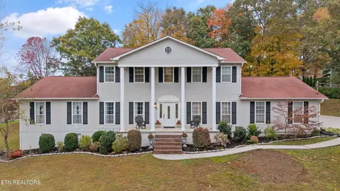 1200 Farrington Dr, Knoxville, TN 37923