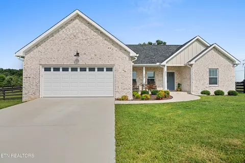 4033 Winter Haven Dr, Cookeville, TN 38501