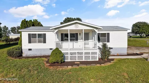 105 Limestone Dr, Sweetwater, TN 37874